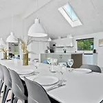 Gorgeous In With Sauna Holiday home